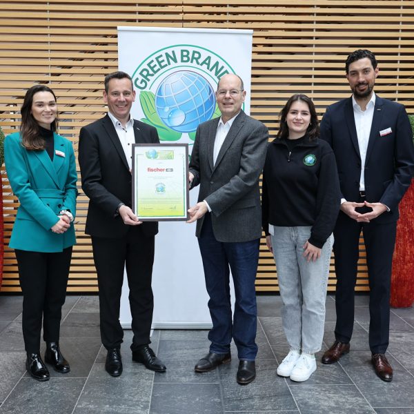 fischerwerke GB G 2025 Zertifikatsueberreichung Maerz IG Format